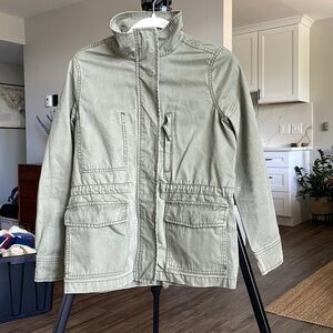 Good condition, green